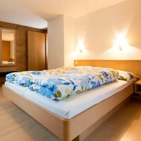 Saas-almagell Sleeps 7 Wifi Appartement